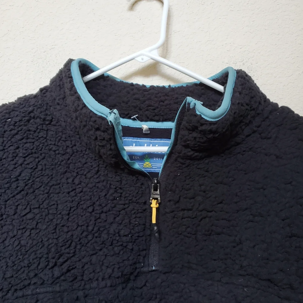 Chubbies Black Half Zip Sherpa Pullover. Size XL